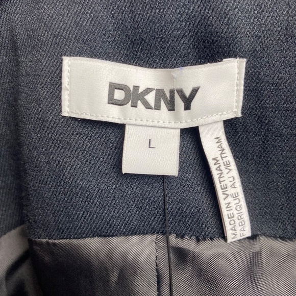 DKNY NWT Womenʻs Sleeveless Lined Zip Front Vest Top Large - Picture 4 of 10